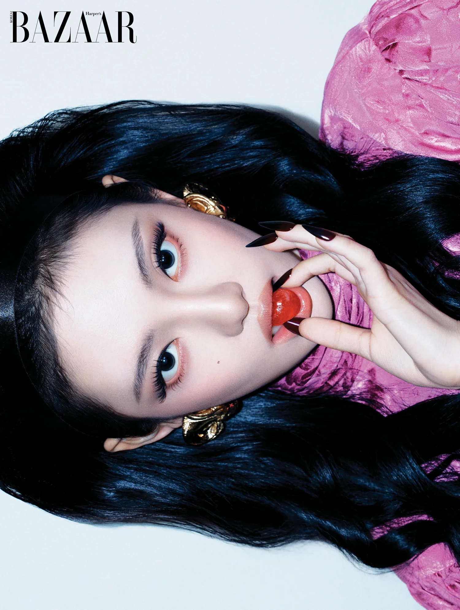 Bazaar Korea Magazine November 2025 aespa NINGNING - Image 2