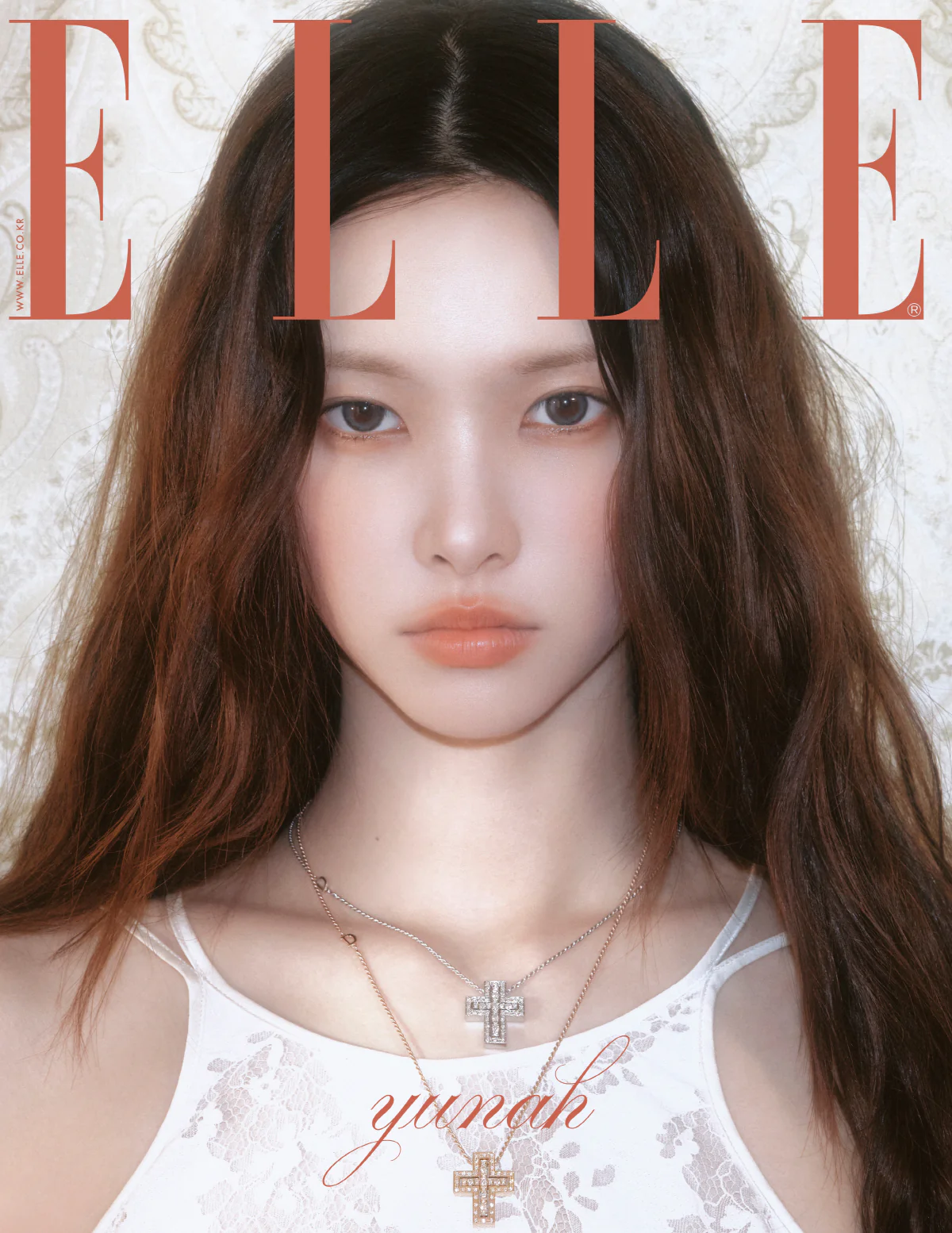 Elle Magazine Korea September 2025 ILLIT - Image 6