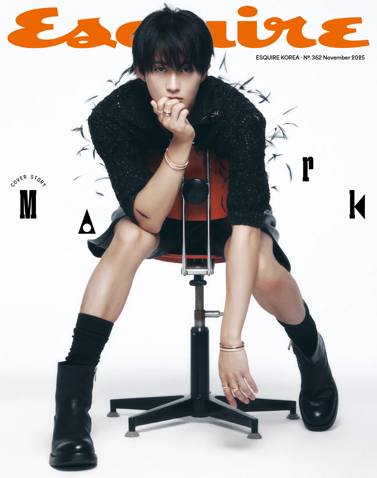 Esquire Magazine Korea November 2025 NCT Mark - Image 3