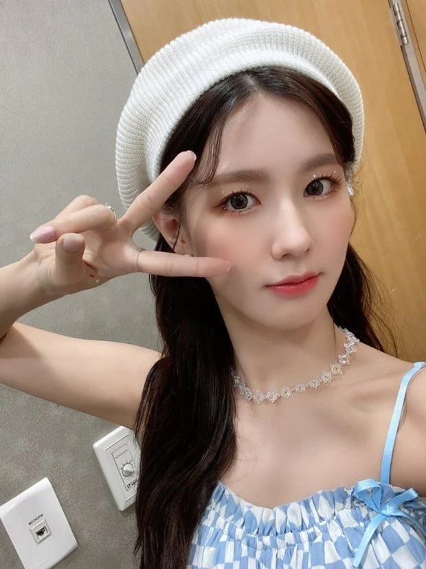 (G)I-DLE MIYEON - MY 1st Mini Album+Free Gift - Image 8