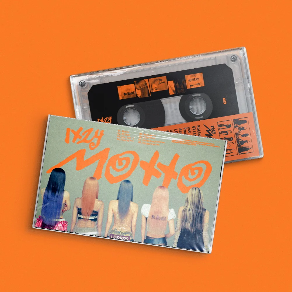 ITZY - 12th Mini Album Motto [CASSETTE TAPE Ver.] - Image 3