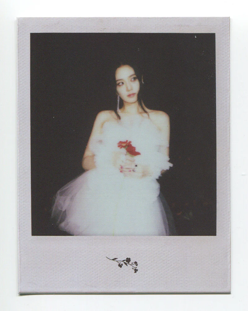 JISOO FIRST SINGLE ALBUM [ME] POB EXCLUSIVE OFFICIAL PHOTOCARD BLACKPINK - Image 27