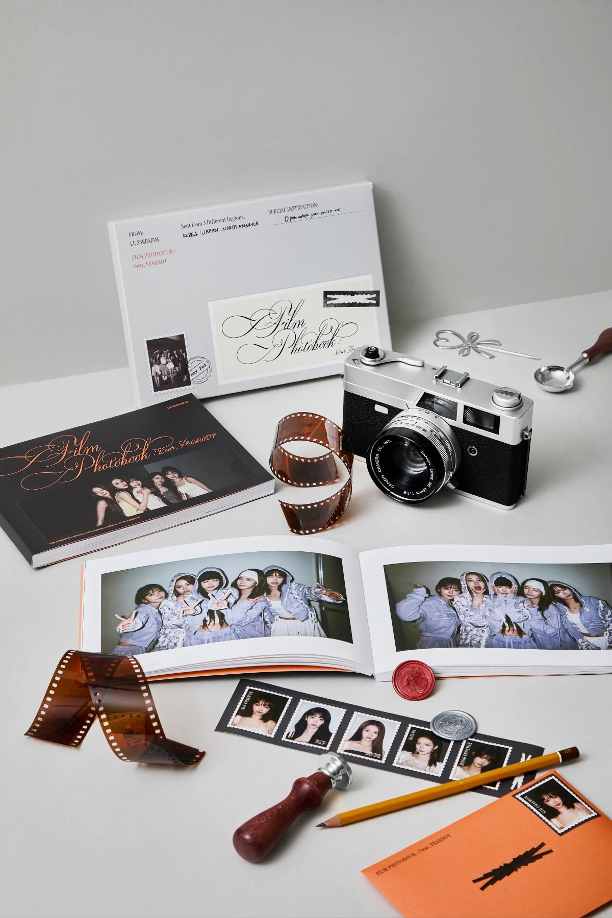 [WEVERSE EXCLUSIVE POB] LE SSERAFIM FILM PHOTOBOOK : Dear, FEARNOT - Image 7