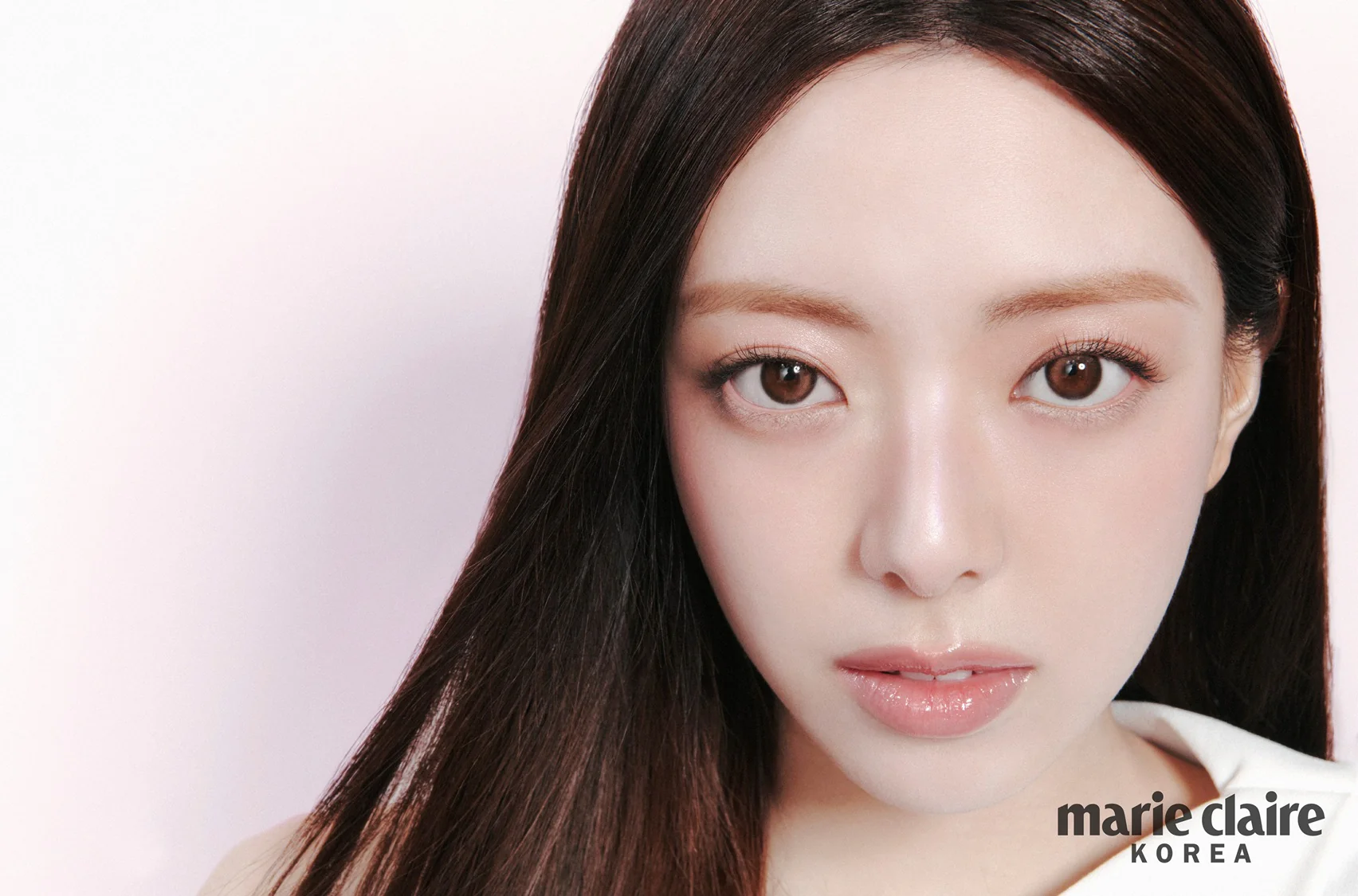 Marie Claire Korea Magazine June 2026 Kim Ji Won - Image 3
