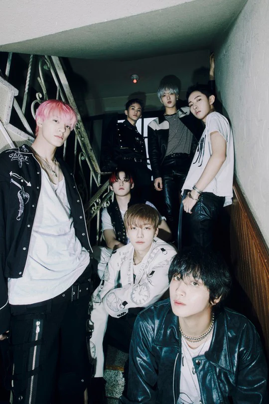 NCT DREAM - Glitch Mode [Photobook ver.] 2nd Album+Free Gift - Image 8