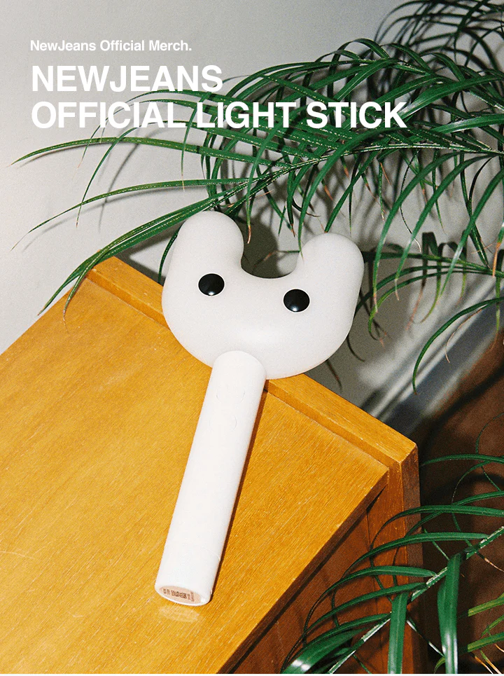 NEWJEANS - OFFICIAL LIGHT STICK BUNNIES FANLIGHT - Image 2