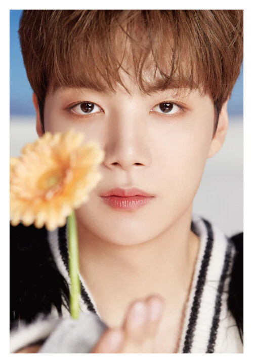[PRE-ORDER SEP 19] DICON D’FESTA NUEST Dispatch 10th Anniversary Photobook - Image 5