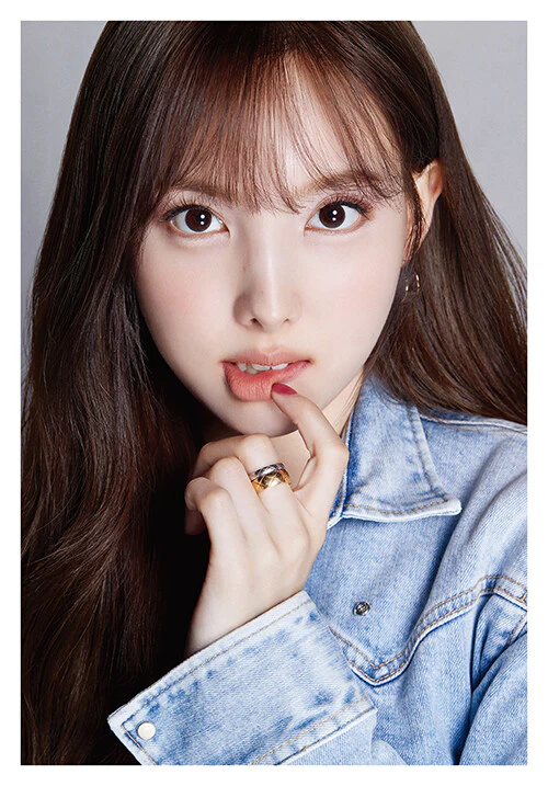 [PRE-ORDER SEP 19] DICON D’FESTA TWICE Dispatch 10th Anniversary Photobook - Image 12