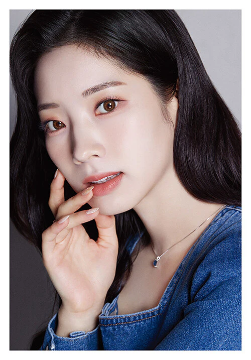 [PRE-ORDER SEP 19] DICON D’FESTA TWICE Dispatch 10th Anniversary Photobook - Image 7