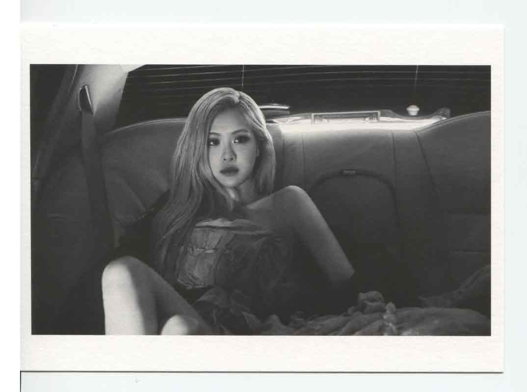ROSE BLACKPINK - 1st Singles Album -R- POSTCARD POLAROID OFFICIAL PHOTOCARD - Image 19