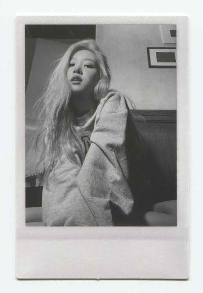 ROSE BLACKPINK - 1st Singles Album -R- POSTCARD POLAROID OFFICIAL PHOTOCARD - Image 5