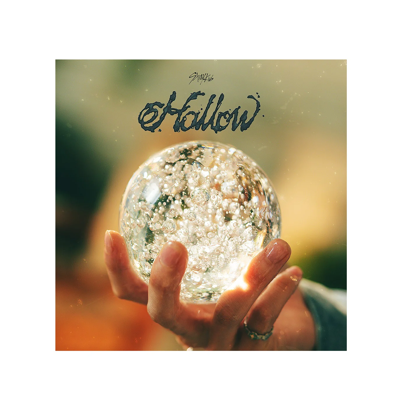 [2nd Stock] STRAY KIDS - Hollow [First Press Regular Edition] JAPAN ver. - Image 2