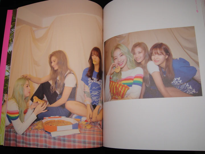 TWICE - Fancy You 7th Mini Album+Extra Photocards Set - Image 5