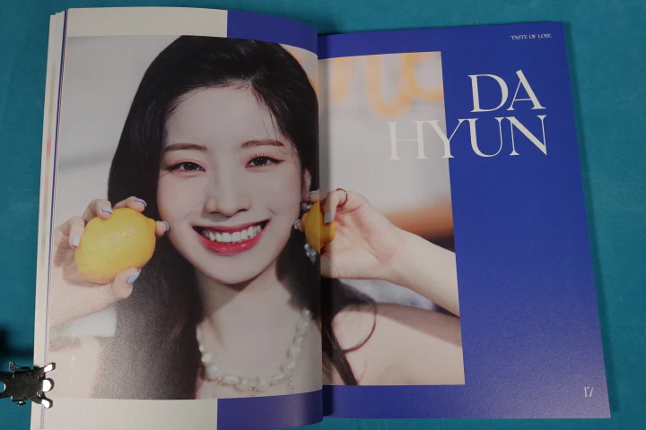 TWICE - Taste of Love (10th Mini Album) - Image 6