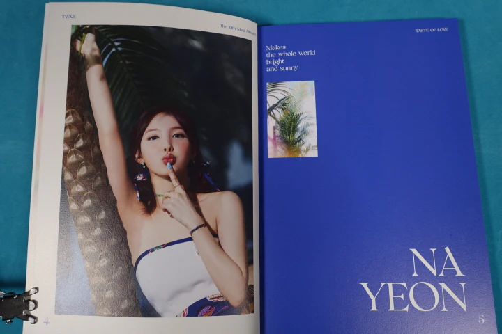 TWICE - Taste of Love (10th Mini Album) - Image 7