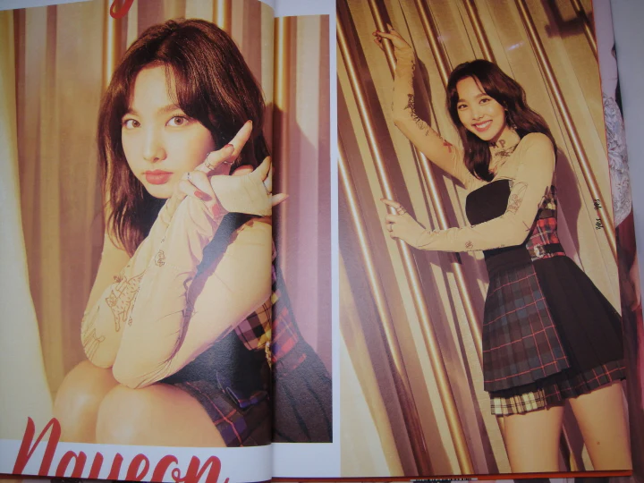 TWICE - YES OR YES 6th Mini Album+Free Gift - Image 5