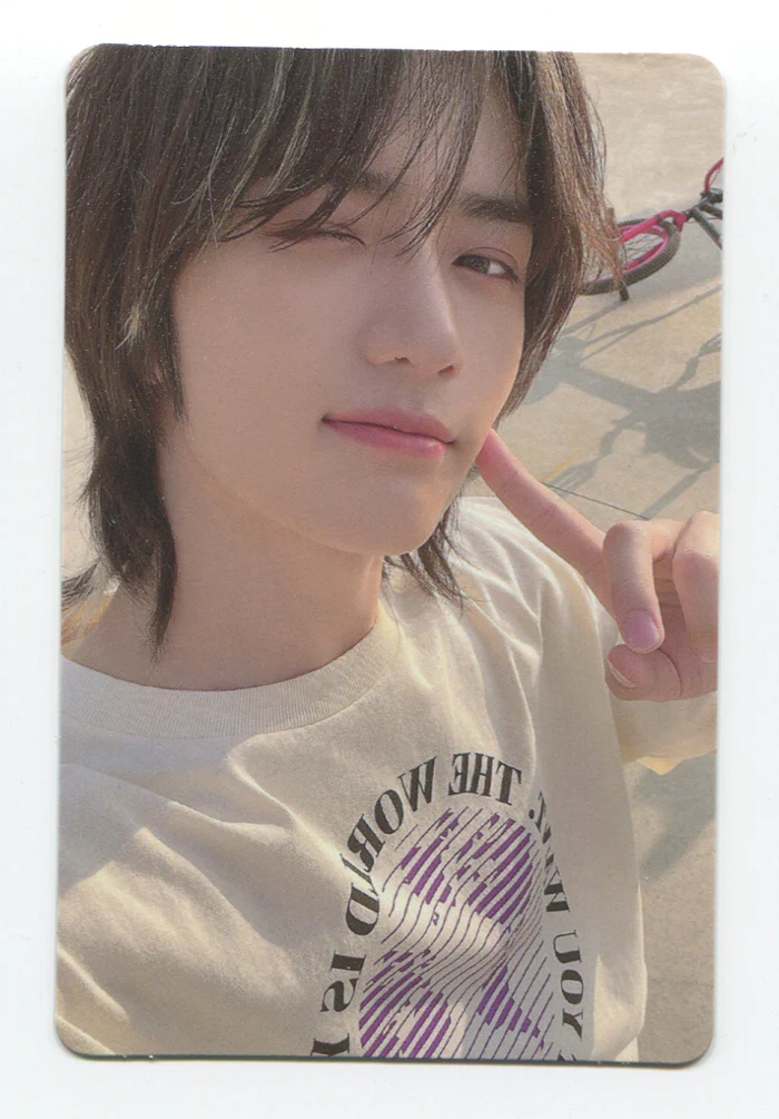 TXT - THE CHAOS CHAPTER FIGHT OR ESCAPE OFFICIAL PHOTOCARD - Image 2