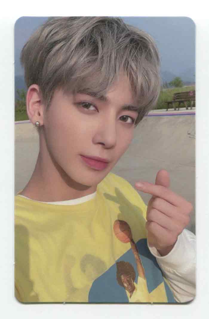TXT - THE CHAOS CHAPTER FIGHT OR ESCAPE OFFICIAL Weverse POB PHOTOCARD - Image 6