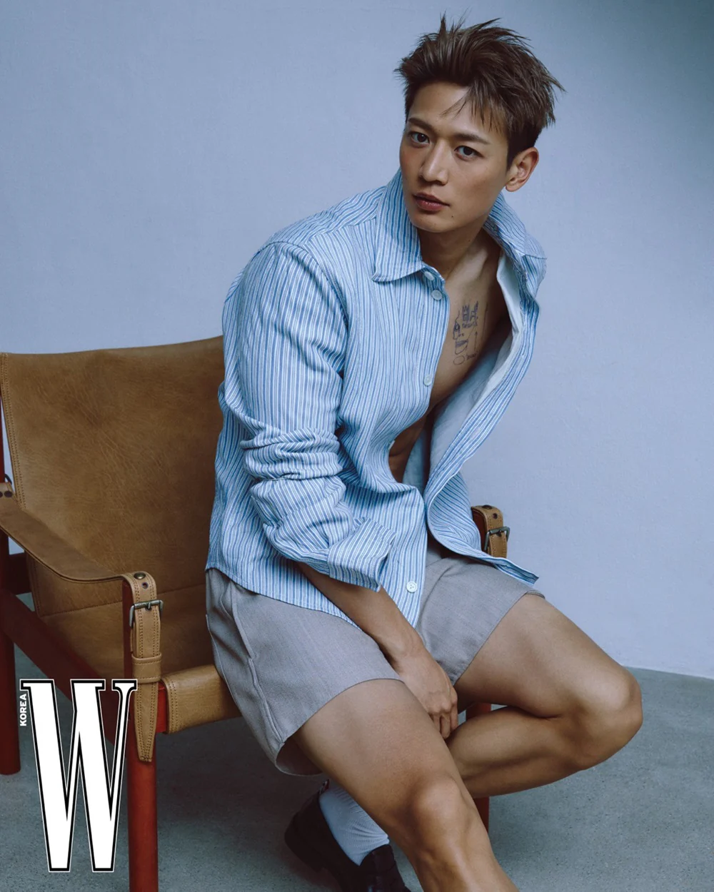 W Magazine Korea Volume 8 2025 [Random ver.] Park Seo Jun Minho (SHINee) - Image 3
